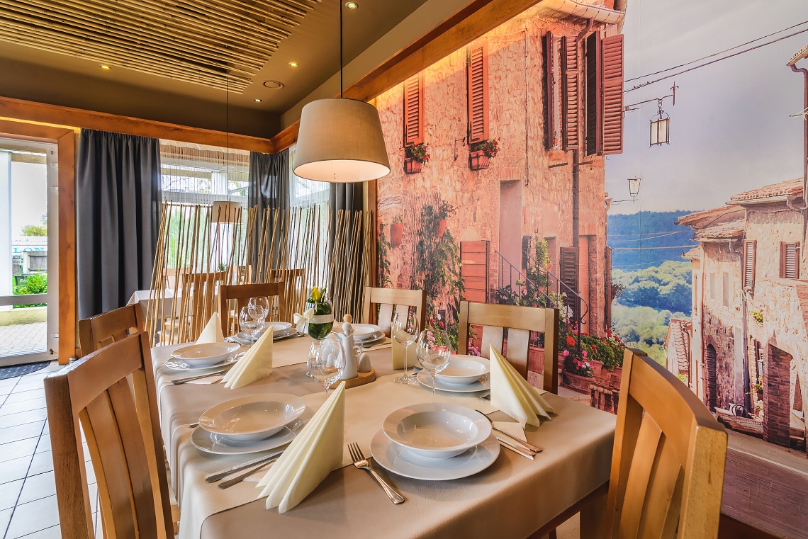 Sesja zdjęciowa wnętrza restauracji